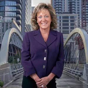 Meet your Posher, Michele